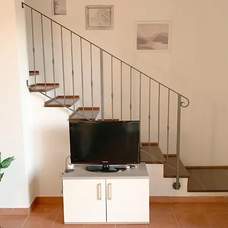 Sullago - Confortevole Con Piscina *